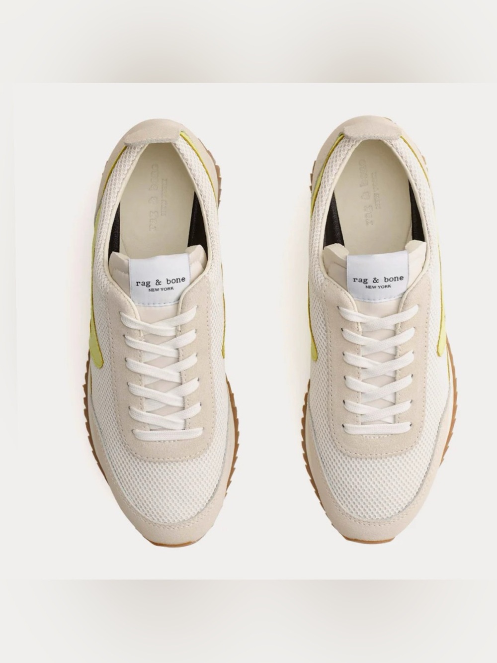 Rag & Bone - Retro Runner
Antique
White Low Top Sneakers $270
Size 10
